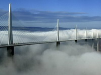самый высокий мост в мире - millau viaduct